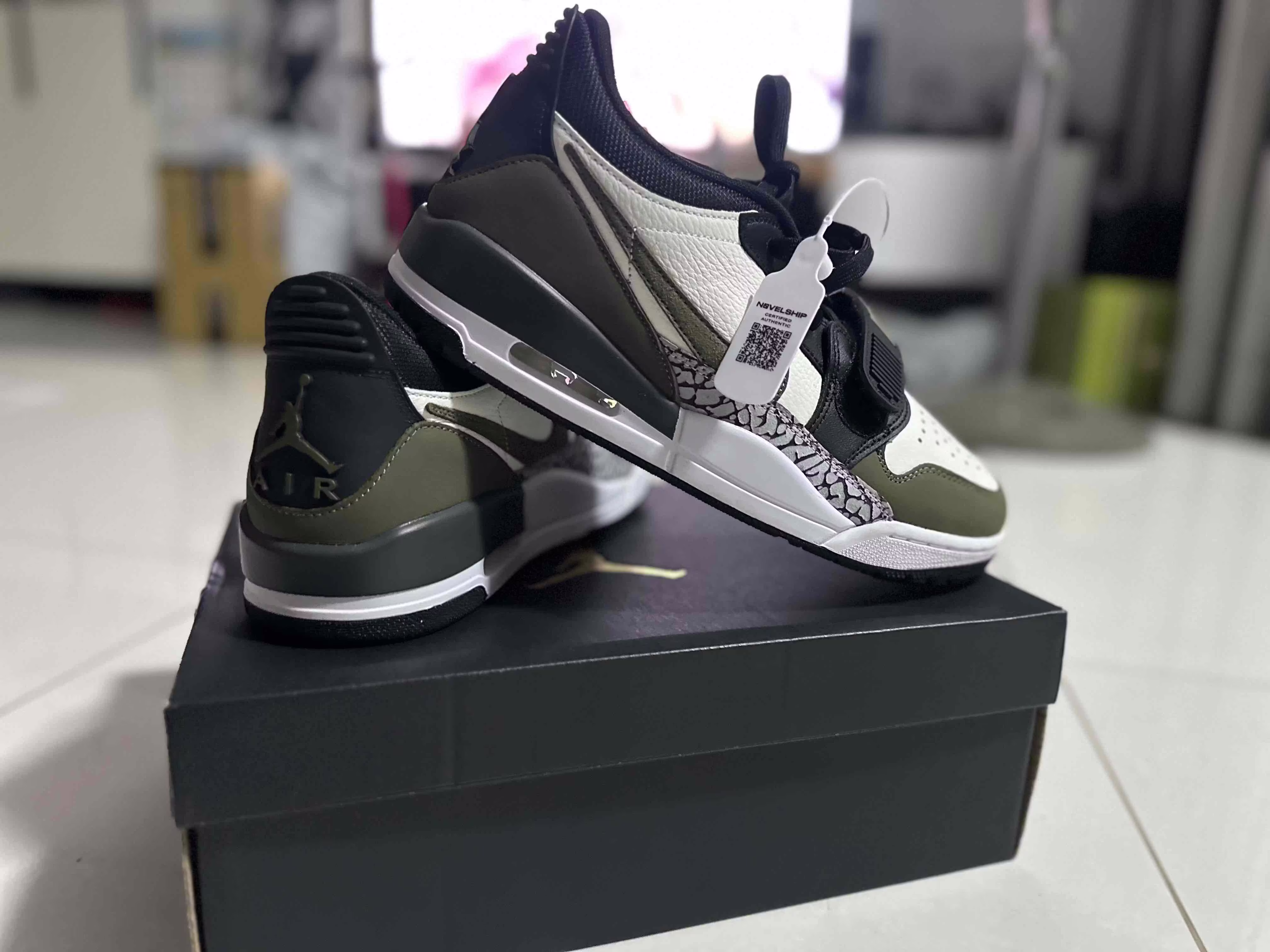 Air Jordan Legacy 312 Low 'Medium Olive' CD7069-120 Air Jordan Legacy 312 Low 'Medium Olive' CD7069-120